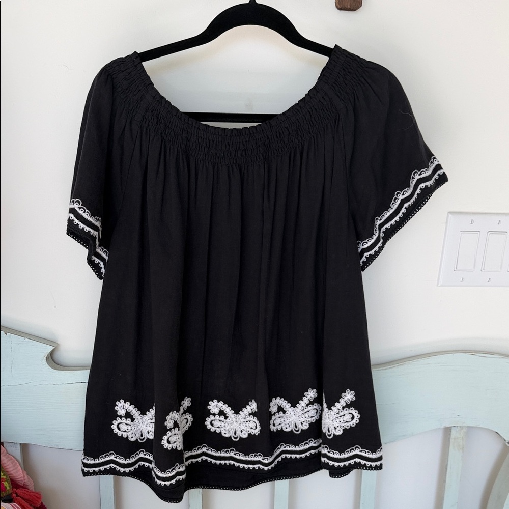 ivy jane Black Peasant Top with White Embroidery